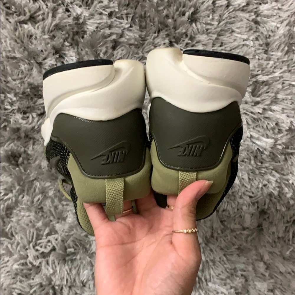 Women’s Olive Green Nike Presto size U.S. 6.5 - Picture 6 of 7